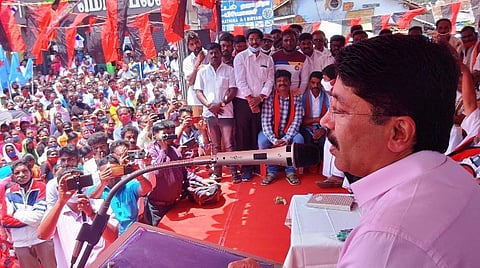 குன்னூர் வி.பி. தெருவில் தேர்தல் பிரச்சாரக் கூட்டத்தில் பேசிய எம்.பி. தயாநிதி மாறன்.