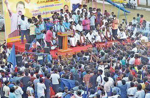 திட்டக்குடி திமுக வேட்பாளர் சி.வெ.கணேசனை ஆதரித்து பேசும் தொல்.திருமாவளவன்.