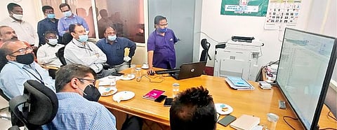 திருப்பத்தூர் மாவட்ட ஆட்சியர் அலுவலகத்தில் தேர்தல் பணியில் ஈடுபட உள்ளவர்களுக்கு கணினி முறையில் பணி ஒதுக்கீடு ஆட்சியர் சிவன் அருள் தலைமையில் நேற்று நடைபெற்றது.