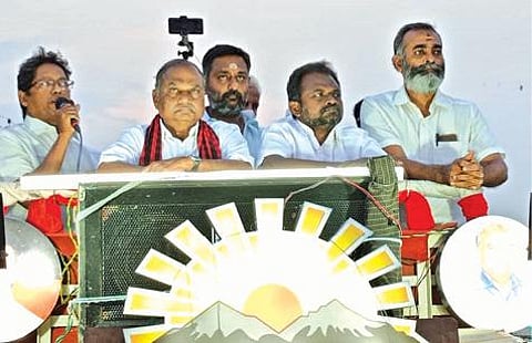 திருப்பூர், பொள்ளாச்சி, உதகை சட்டப்பேரவைத் தொகுதிகளில் - முக்கிய கட்சிகளின் வேட்பாளர்கள் இறுதிகட்ட தீவிர வாக்கு சேகரிப்பு :