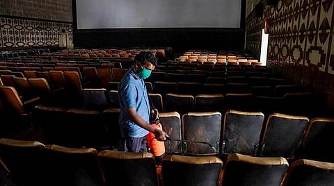 கர்நாடக திரையரங்குகளில் 50% இருக்கைக்கு மட்டுமே அனுமதி - ஏப். 7 முதல் அமலாகிறது