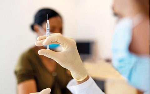 ஒரே நாளில் 43 லட்சம் கரோனா தடுப்பூசிகள்: இந்தியா சாதனை