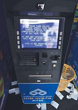 ஏடிஎம் இயந்திரங்களில் பணம் இல்லாததால் மக்கள் அவதி: தேர்தல் முடிந்துவிட்ட நிலையில் போதிய பணம் நிரப்ப பொதுமக்கள் வலியுறுத்தல்