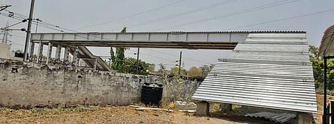 வடகோவை ரயில்நிலையத்தில் அமைக்கப்பட்டு வரும் புதிய நடைமேம்பாலம்: மேட்டுப்பாளையம் சாலை வரை நீட்டிக்கப்படுமா?