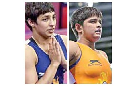 அன்ஷு மாலிக், சோனம் மாலிக்