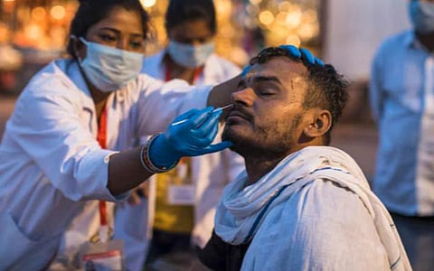 நாடுமுழுவதும் புதிதாக 1,84,372 பேருக்குக் கரோனா தொற்று: ஒரே நாளில் 1027 பேர் பலி- 6 மாதங்களில் இல்லாத அளவுக்கு அதிகம்