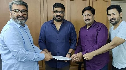 விஜய் ஆண்டனி படத்தை இயக்கும் 'தமிழ்ப் படம்' அமுதன்