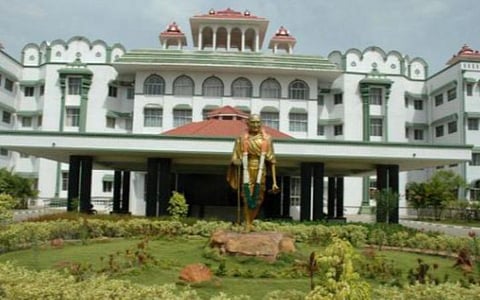 உசிலம்பட்டி, பேரையூர் கோயில்களை திண்டுக்கல்லில் சேர்த்ததை எதிர்த்து வழக்கு: தள்ளுபடி செய்து உயர் நீதிமன்றம் உத்தரவு