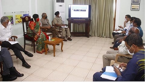 புதுச்சேரியில் கரோனா பரவலைத் தடுக்க ஆளுநர் தலைமையில் ஆலோசனை: முக்கிய முடிவுகள் எட்டப்பட்டன