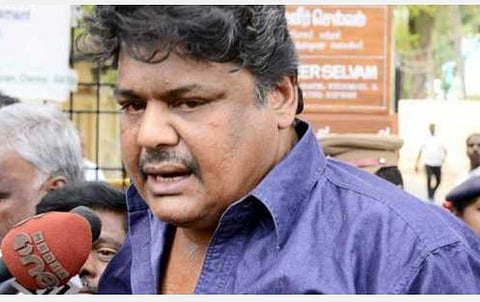 விவேக் மரணம் குறித்து சர்ச்சை பேச்சு: மன்சூர் அலிகான் மீது புகார்