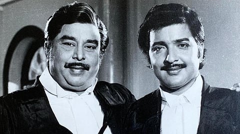 பௌர்ணமி அலைகள்