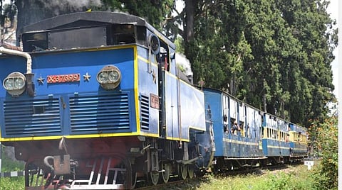 சுற்றுலாவுக்குத் தடை: நீலகிரி மலை ரயில் சேவை ரத்து