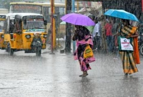 தமிழகத்தில் 13 மாவட்டங்களில் இடி மின்னலுடன் கூடிய மழை வாய்ப்பு: வானிலை ஆய்வு மையம் அறிவிப்பு