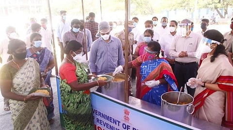 ஏழை மக்களுக்காக பத்து ரூபாய்க்கு மதிய உணவு: புதுச்சேரி அரசு மீண்டும் தொடக்கம்