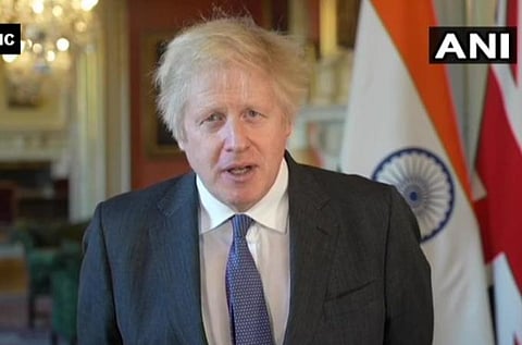 இந்தியாவை உலுக்கும் கரோனா பாதிப்பு; உதவத் தயார்: பிரிட்டன் அறிவிப்பு