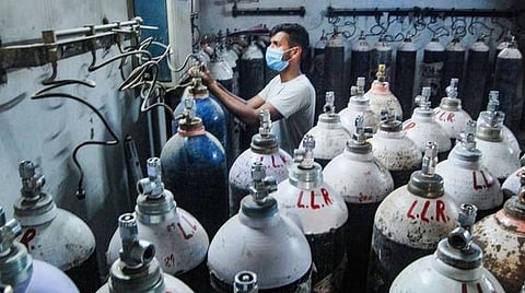 ஆக்சிஜன்- உபகரணங்களை கொண்டுவரும் கப்பல்களுக்கு கட்டணங்கள் தள்ளுபடி