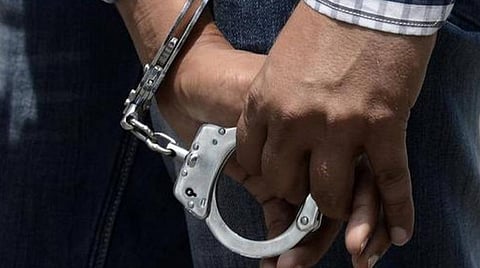 மறைமலைநகர் அதிமுக பிரமுகர் கொலை வழக்கில் திருச்சி நீதிமன்றத்தில் மேலும் 6 பேர் சரண்: ஏப்.30 வரை நீதிமன்றக் காவல் விதித்து உத்தரவு