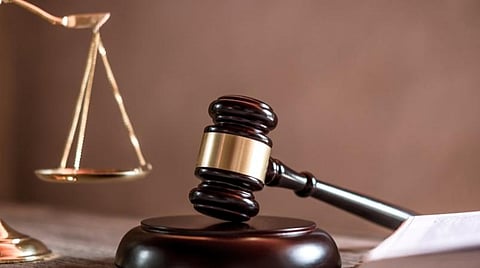 காவல்நிலையத்தில் கைதி இறந்த வழக்கில் எஸ்.ஐ. உட்பட 3 போலீஸாருக்கு 10 ஆண்டு சிறை: திண்டுக்கல் நீதிமன்றம் தீர்ப்பு