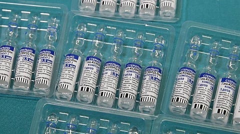 ‘ஸ்புட்னிக் வி' தடுப்பூசி: மே 1-ல் இந்தியாவுக்கு ரஷ்யா அனுப்புகிறது