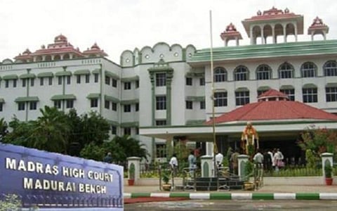 மு.க.அழகிரி மீதான நில அபகரிப்பு வழக்கு சென்னை உயர் நீதிமன்றத்துக்கு மாற்றம்