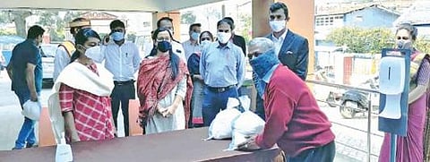 நீலகிரி மாவட்டத்தில் நாளொன்றுக்கு - கரோனா பரிசோதனை 2000-ஆக உயர்த்தப்படும் : ஆட்சியர் ஜெ.இன்னசென்ட் திவ்யா தகவல்