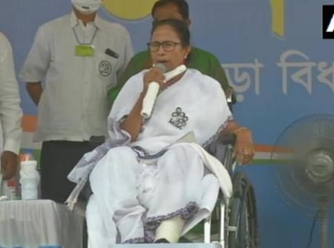 நந்திகிராமில் மம்தா பானர்ஜி 3,200 வாக்குகள் வித்தியாசத்தில் முன்னிலை