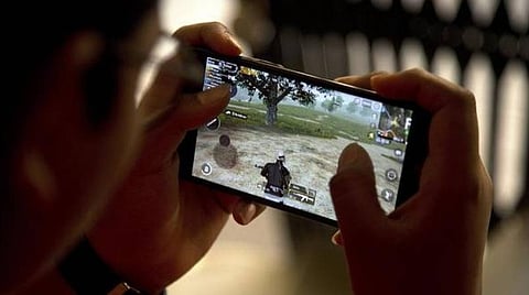 ஆன்லைன் கேம்: ரூ.12 லட்சம் திருடிய சிறுவன்