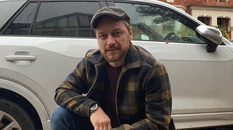 இந்தியாவுக்கு உதவுங்கள்: ரசிகர்களிடம் அறிவுறுத்திய ஹாலிவுட் நடிகர் ஜேம்ஸ் மெக்அவாய்