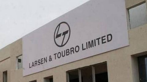 நாட்டில் உள்ள மருத்துவமனைகளுக்கு 22 ஆக்சிஜன் ஜெனரேட்டர்கள் வழங்க எல் அண்ட் டி திட்டம்