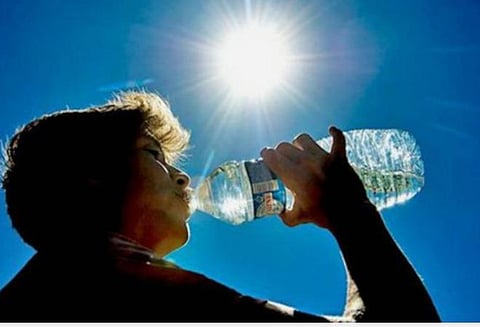 கடலோர மாவட்டங்களில் 5 டிகிரி செல்சியஸ் வெப்பநிலை உயரும்; 2 மாவட்டங்களில் இடியுடன் கன மழைக்கு வாய்ப்பு