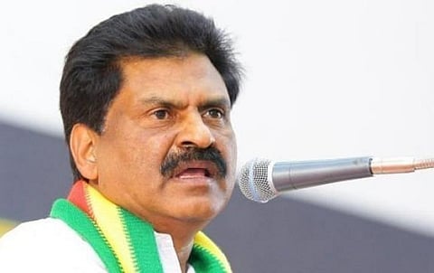 உட்கட்சி பிரச்சினைக்கு முடிவை தீவிரமாக எடுக்காவிட்டால் அதிமுக எதிர்க்கட்சி வாய்ப்பை இழக்க வேண்டி வரும்: கொமதேக பொதுச் செயலர் ஈஸ்வரன் தகவல்