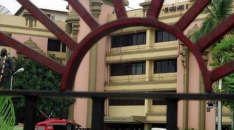 கோவை மாவட்டத்தில் ஆளும் கட்சி எம்எல்ஏக்கள் இல்லாததால் வாரியத் தலைவரை நியமிக்க திமுக தலைமை முடிவு