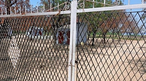 கரோனா ஊரடங்கு: சிவகாசியில் பட்டாசு ஆலைகள் மூடல்; 8 லட்சம் தொழிலாளர்கள் வேலையின்றி தவிப்பு