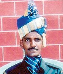 ராணுவ வீரர் பிரகாஷ்.