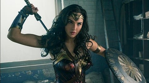 இயக்குநர் மீது ‘வொண்டர் வுமன்' நடிகை பரபரப்பு குற்றச்சாட்டு