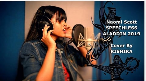 கரோனா பேரிடர்: நம்பிக்கை வெளிச்சக் குரலில் மயக்கும் ரிஷிகா!