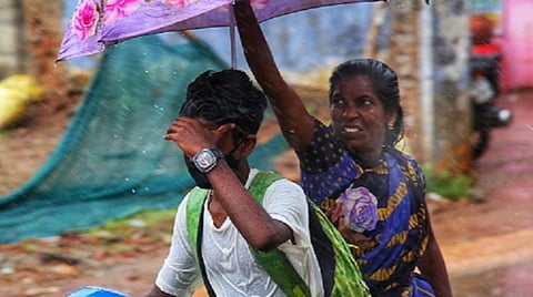 குமரியில் கனமழையால் குளிர்ச்சியான தட்பவெப்பம்: அணைகளுக்கு விநாடிக்கு 500 கனஅடி தண்ணீர் உள்வரத்து