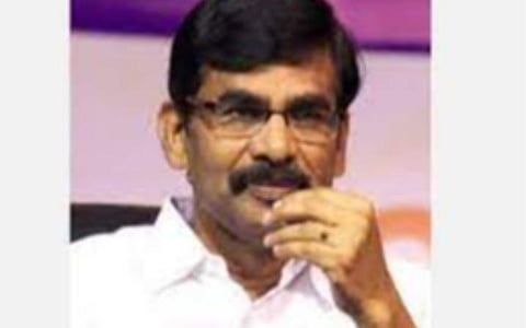 மேற்பரப்பை சுரண்டி எடுக்காமல் புதிய சாலைகள் போடக் கூடாது: நெடுஞ்சாலைத் துறைக்கு தலைமைச் செயலர் இறையன்பு அறிவுறுத்தல்