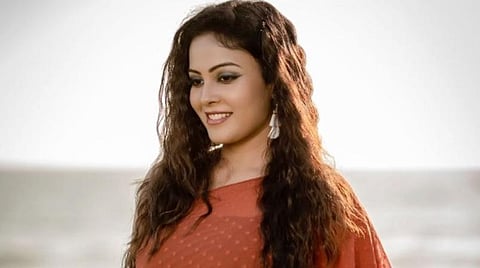 ஊரடங்கை மீறி நடக்கும் திரைப்படப் படப்பிடிப்புகள்: நடவடிக்கை எடுக்க சாந்தினி வேண்டுகோள்