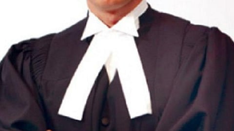 சென்னை, மதுரை உயர் நீதிமன்றங்களுக்கு தற்காலிக அரசு வழக்கறிஞர்கள் நியமனம்