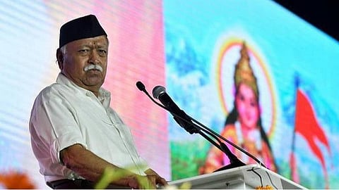 கரோனா இரண்டாம் அலை நெருக்கடிக்கு மக்கள், அரசாங்கம் மற்றும் அரசு நிர்வாகத்தின் அலட்சியமே காரணம்: ஆர்எஸ்எஸ் தலைவர் மோகன் பாகவத்