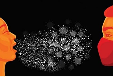 அரசு நிகழ்ச்சிகளில் அமைச்சர்களுடன் கூட்டமாக வரும் கட்சியினர்; சமூக இடைவெளி இல்லாமல் குவிவதால் அரசு அதிகாரிகள் அச்சம்