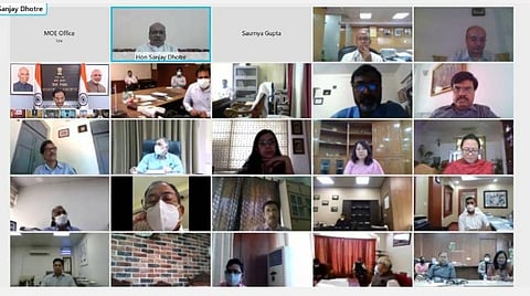 மத்திய அரசின் ஆலோசனைக் கூட்டம்.