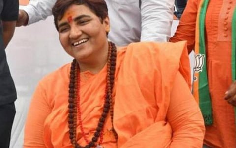 நான் தினமும் கோமியம் அருந்துவதால் எனக்குக் கரோனா வரவில்லை: பாஜக பெண் எம்.பி. மீண்டும் சர்ச்சைப் பேச்சு