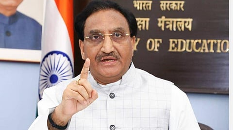 பள்ளிகளை பாரத் நெட் மூலம் இணைக்கலாம்; மேல்நிலைப் பள்ளிகளுக்கு டிஜிட்டல் உபகரணங்கள்: மத்திய அரசு ஆலோசனை