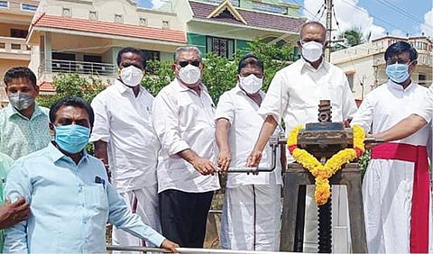 பேச்சிப்பாறை அணையிலிருந்து வீணாக கடலில் கலக்கும் உபரி நீர் திருநெல்வேலி மாவட்டம் ராதாபுரம் கால்வாயில் திறந்துவிடப்பட்டது.