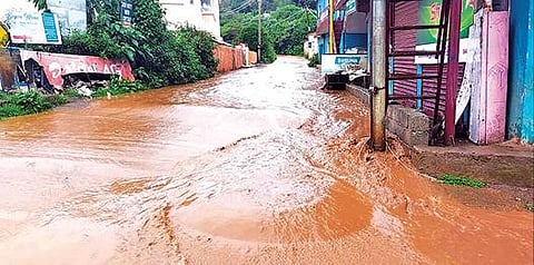 நீலகிரி மாவட்டத்தில் இருந்து - அரக்கோணத்துக்கு திரும்பிய தேசிய பேரிடர் மீட்புக் குழுவினர் :