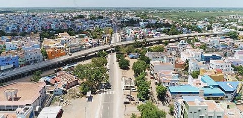 ட்ரோன் கேமரா மூலம் பதிவு செய்யப்பட்ட பரமக்குடி ஐந்துமுனைப் பகுதி.