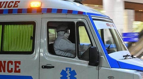 பொதுமக்கள் பீதி அடைவதை தடுக்க ஆம்புலன்ஸ்களில் சைரன் ஒலி வேண்டாம்: மணிப்பூர் மாநில அரசு வேண்டுகோள்