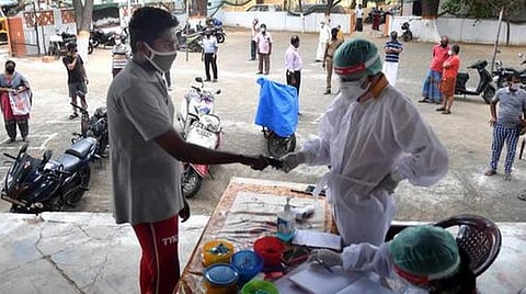 கரோனா தொற்று நெருக்கடியிலும் முன்னணி வளரும் சக்தியாக இந்தியா விளங்குகிறது